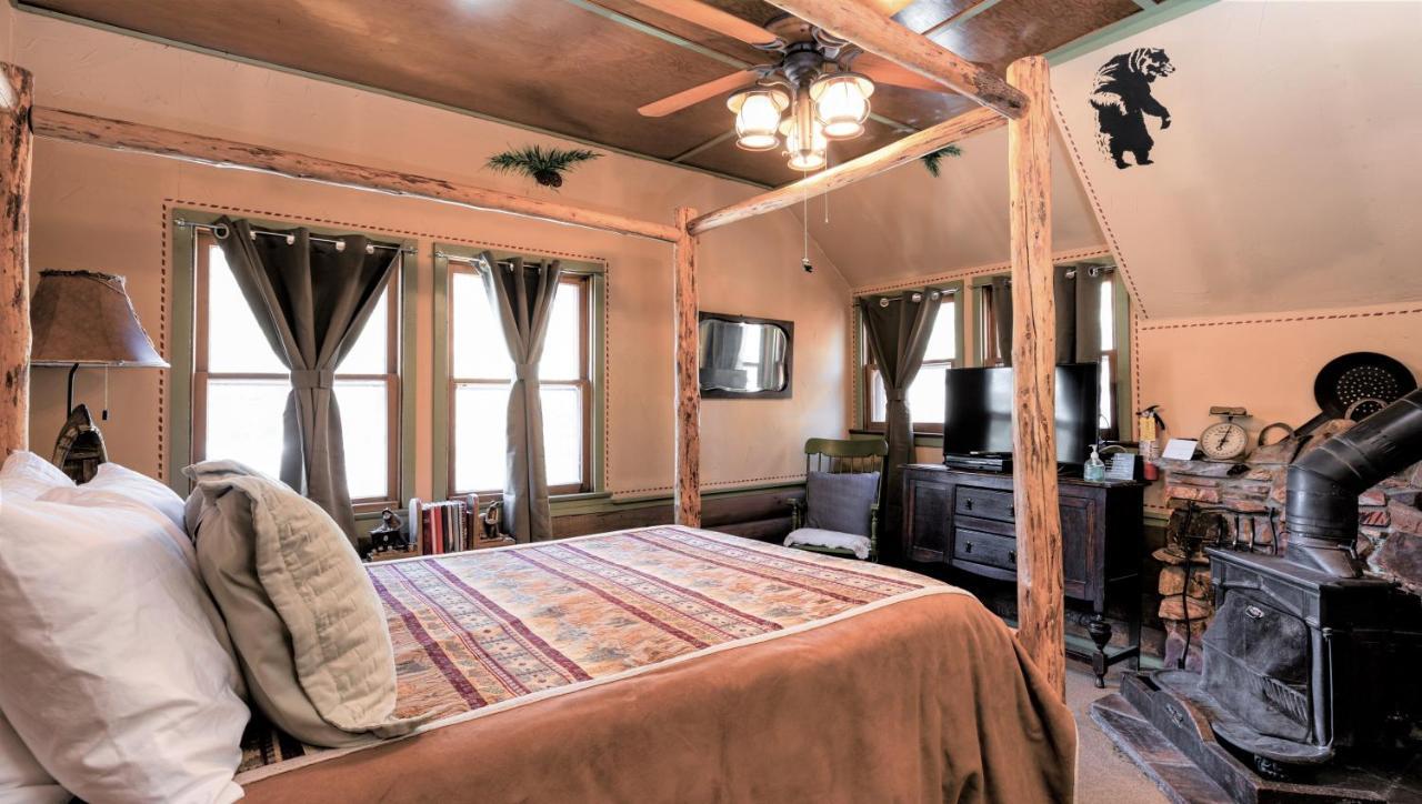 Bed and Breakfast Gold Mountain Manor Біг-Бер-Лейк Екстер'єр фото